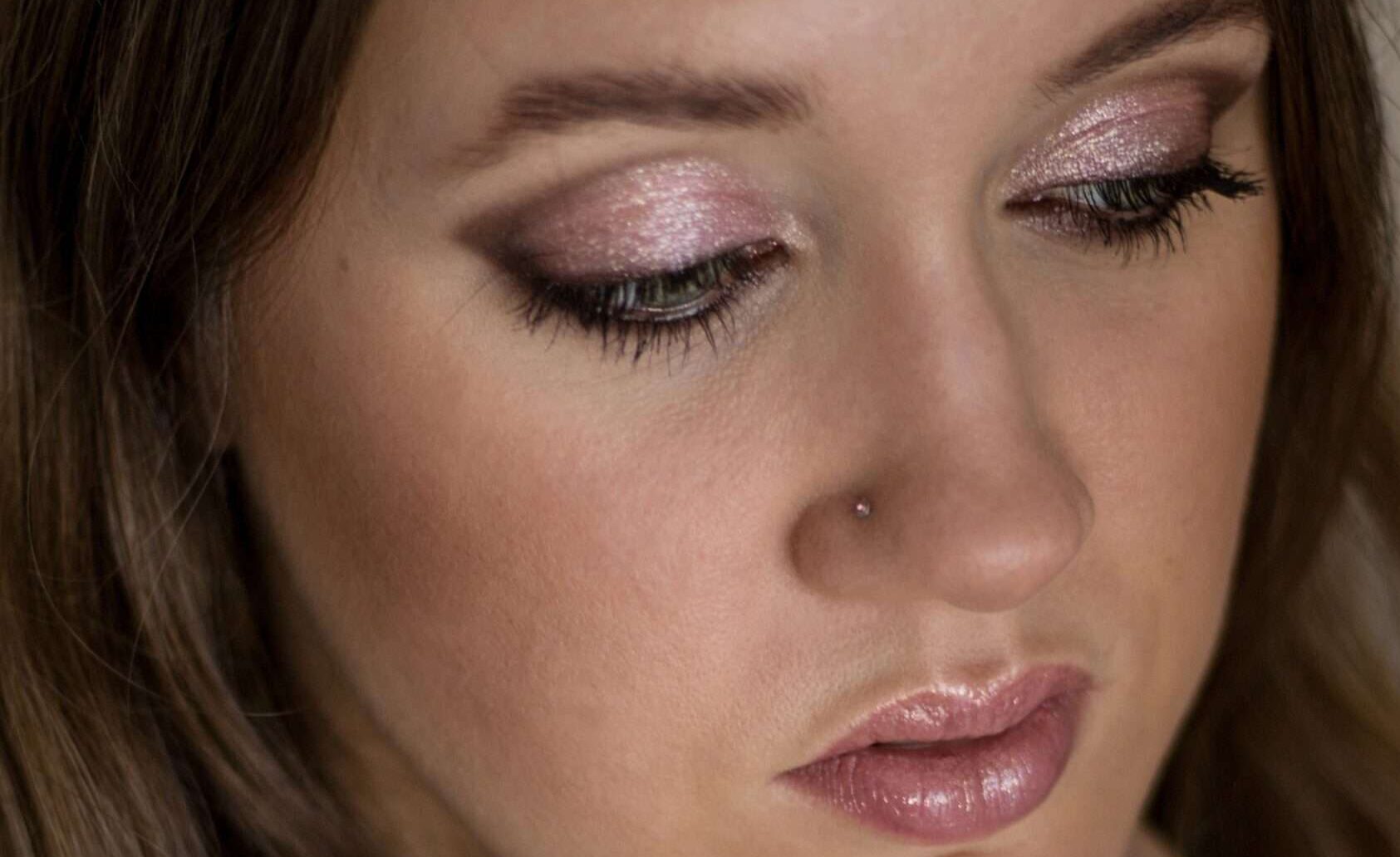 Koukáte na make-up jako na něco povrchního? Abyste se nedivili...